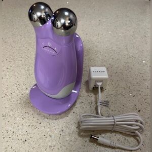 NuFACE Trinity Facial Toning Device - Lilac Bloom Limited Edition